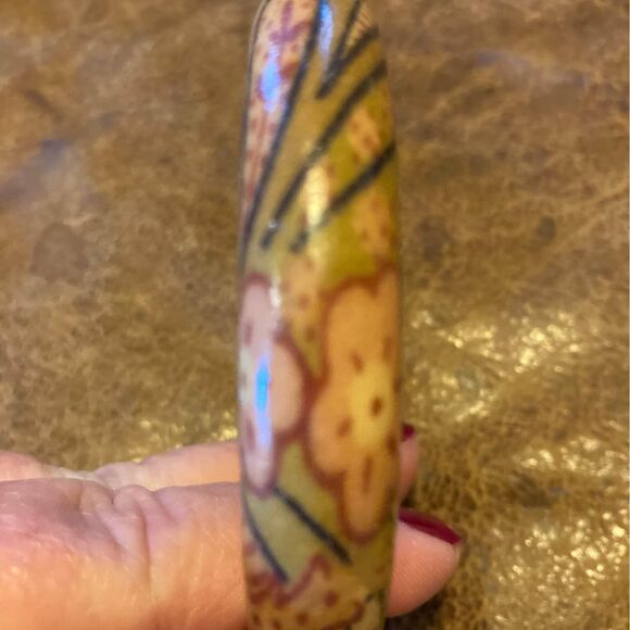 Vintage L & P Design of Denmark Wooden Floral Bangle Bracelet - Picture 3 of 4